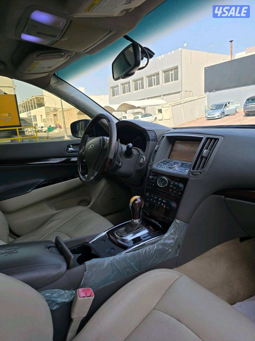 انفنتي g25 موديل 2013 بحالة ممتازة جدا شرط الفحص9