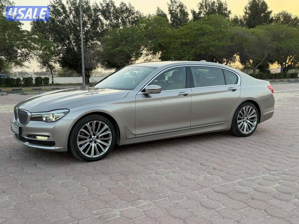 بي ام 740 الفل1