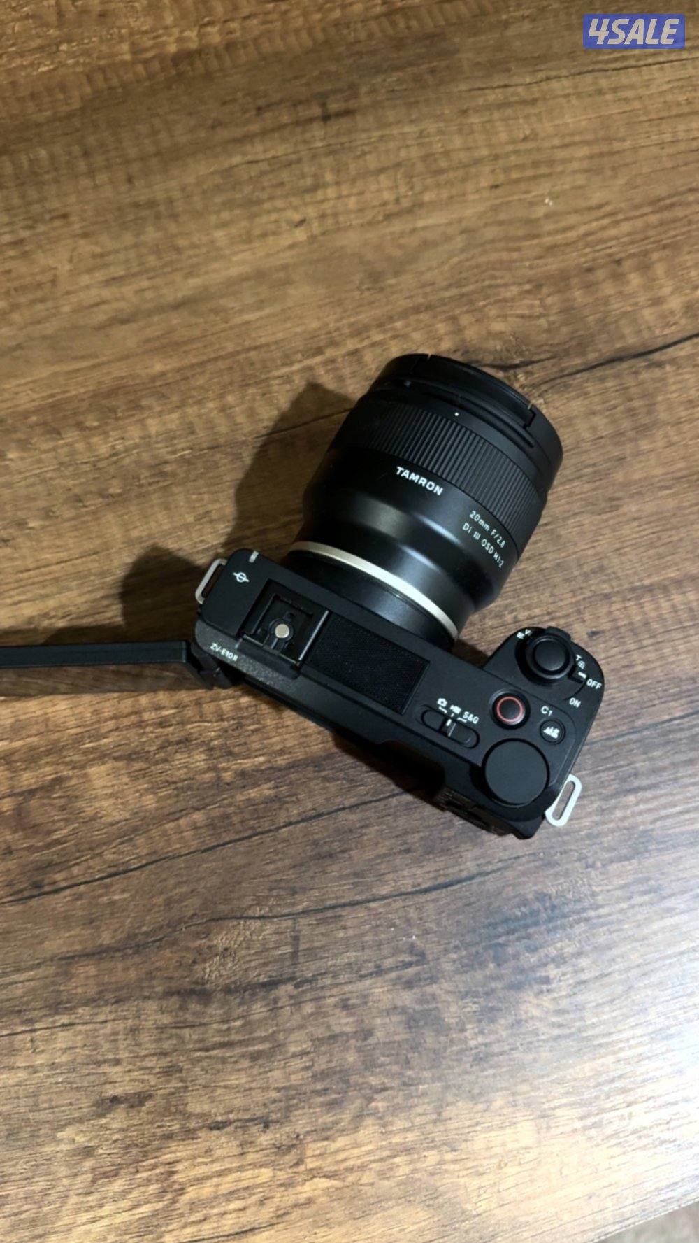 للبيع كامرة Sony ZV-E10 II عدسة اضافية و شاحن وبطارية اضافية ومايك3