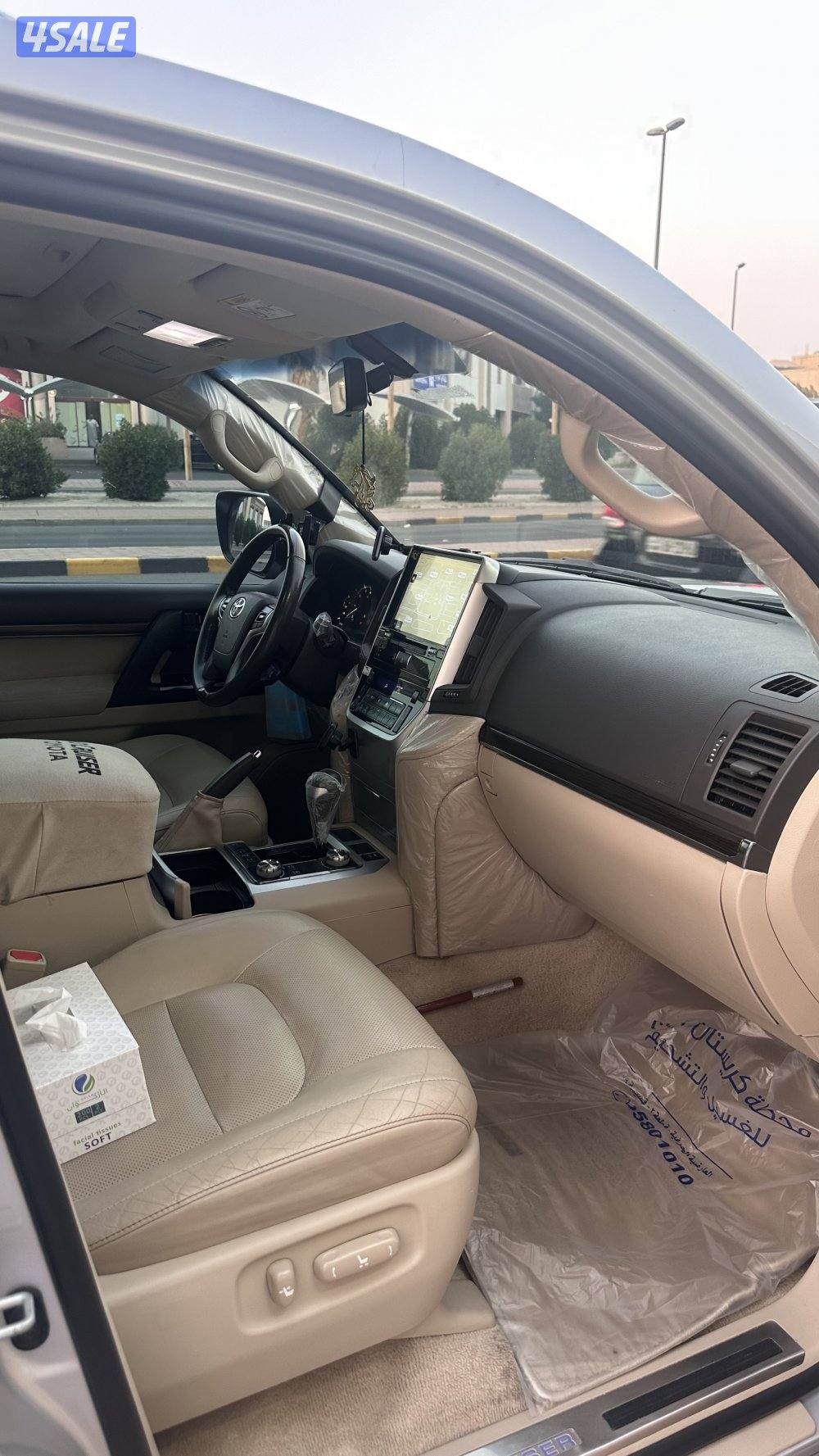 لاندكروزر قراند تورنق1