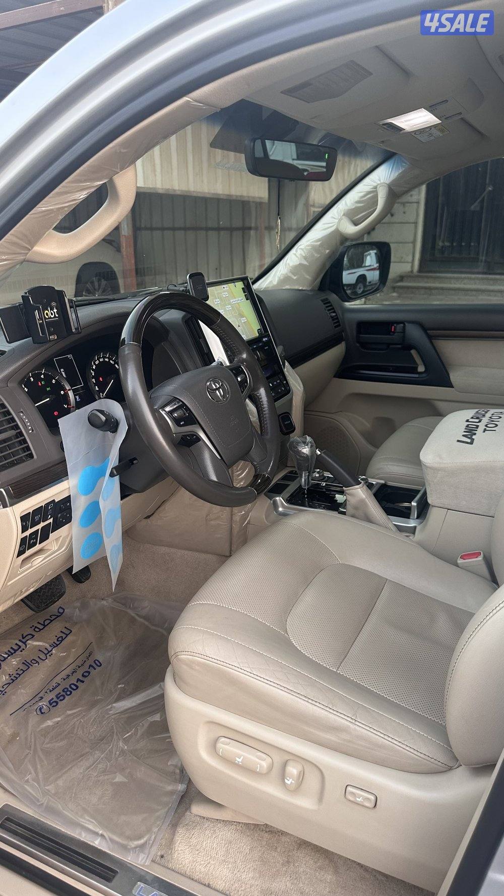 لاندكروزر قراند تورنق10