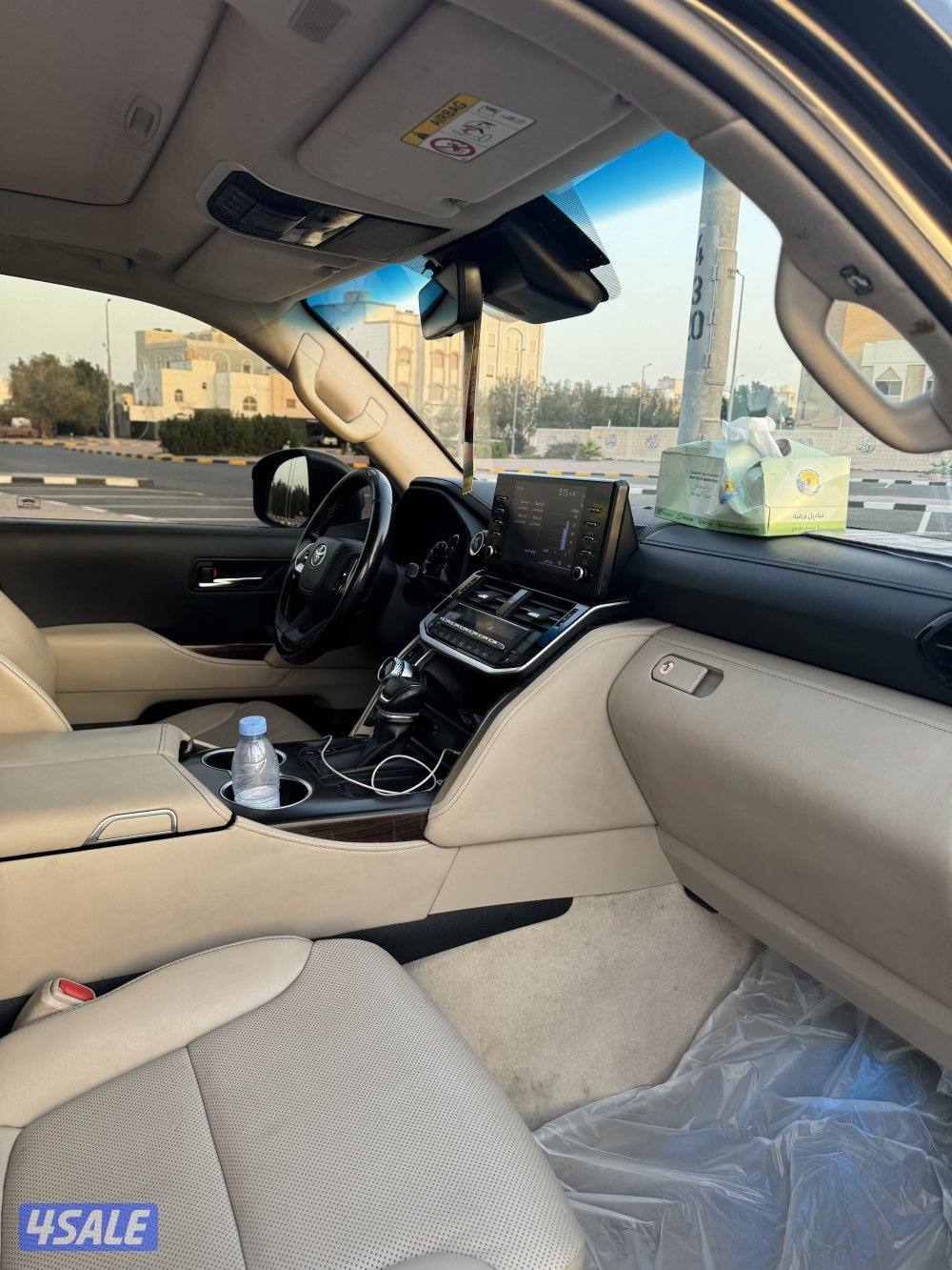 لاند كروزر 2022 شرط الفحص ماشي ٢١٥ الف عليه حمايه مطفي كامل مواصفات5