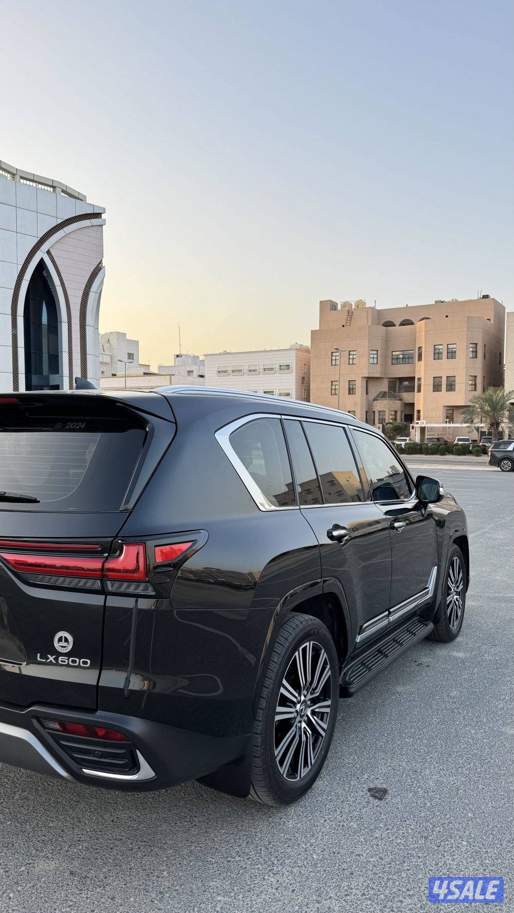 لكزس LX600 درجة اولي1