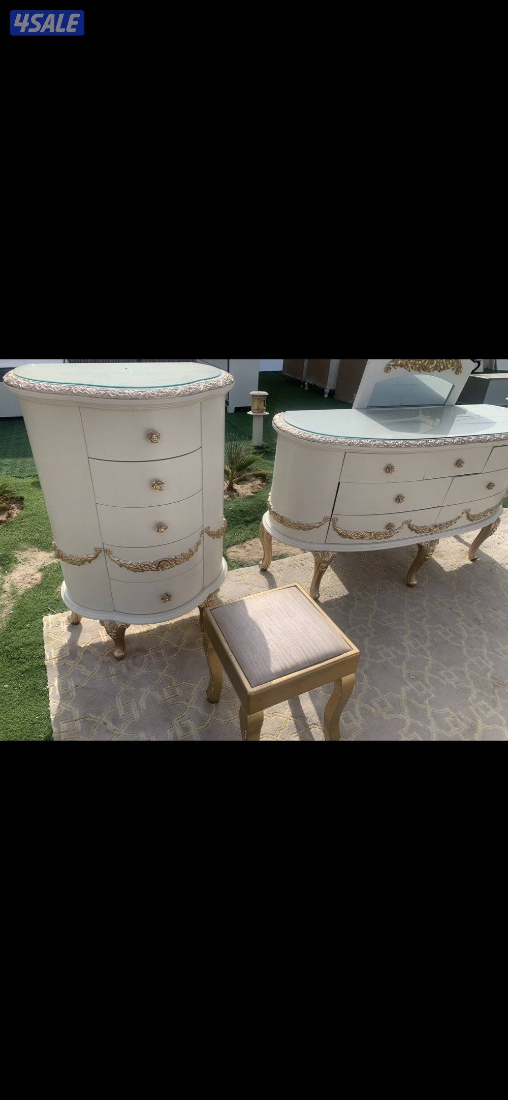 للبيع اثاث0