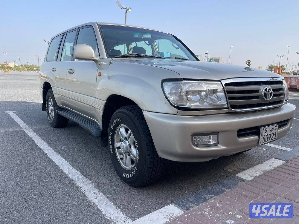 لاندكروز VXR موديل 990