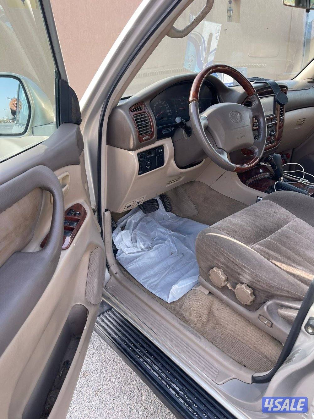 لاندكروز VXR موديل 994