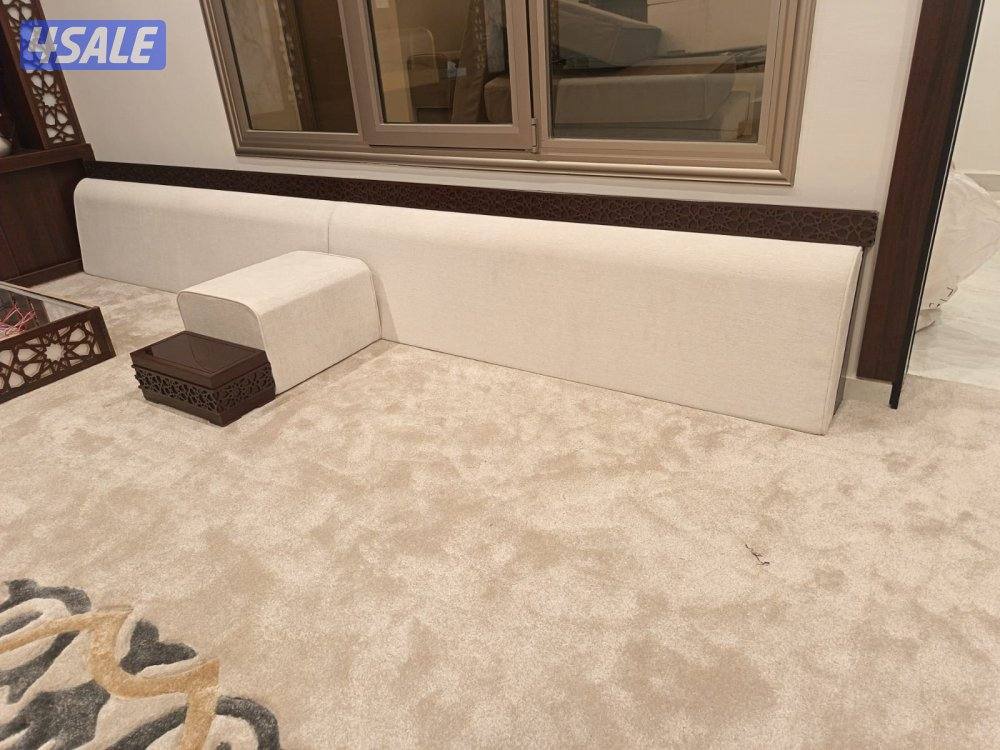 تفصال وتنجيد أفخم المساند مخصصة للديوانية والمجالس الفخمه4