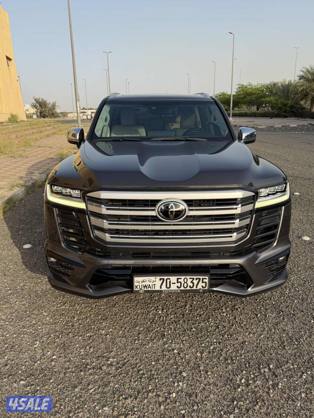 للبيع لاندكروزر VX AERO S TWIN TURBO3