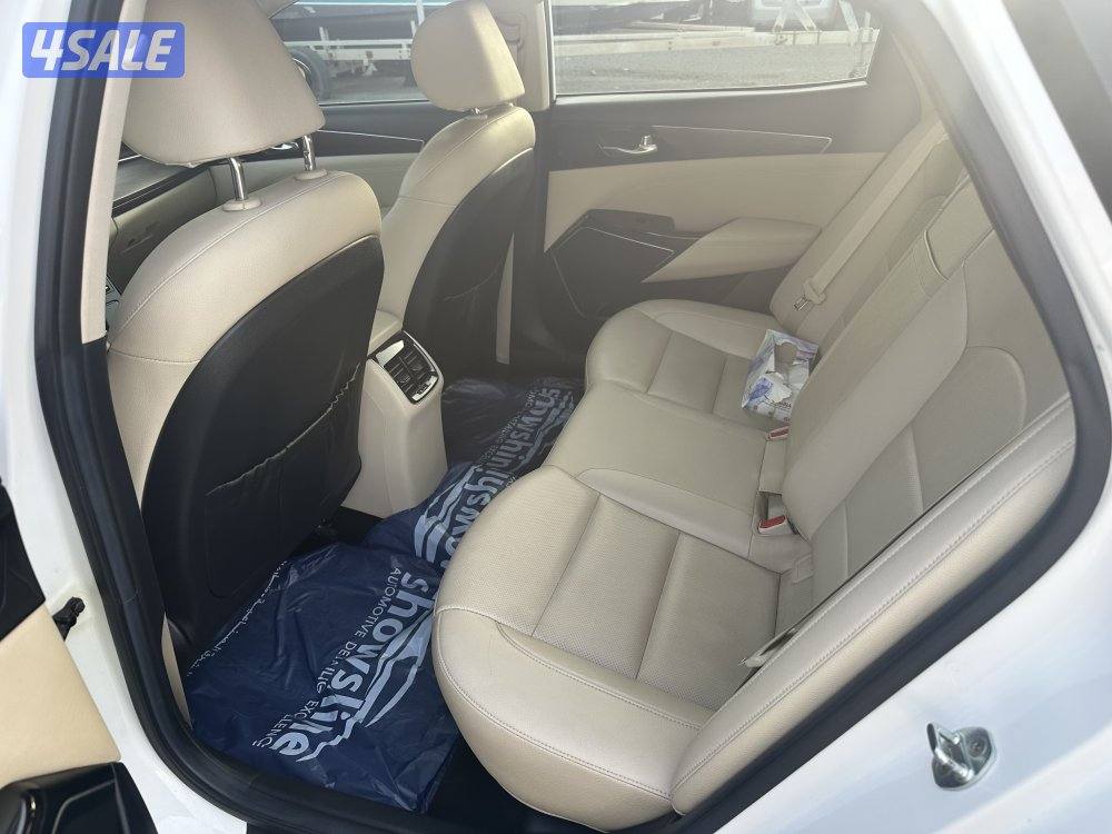 للبيع كيا كادينزا 2020 ماشي 142 الف3