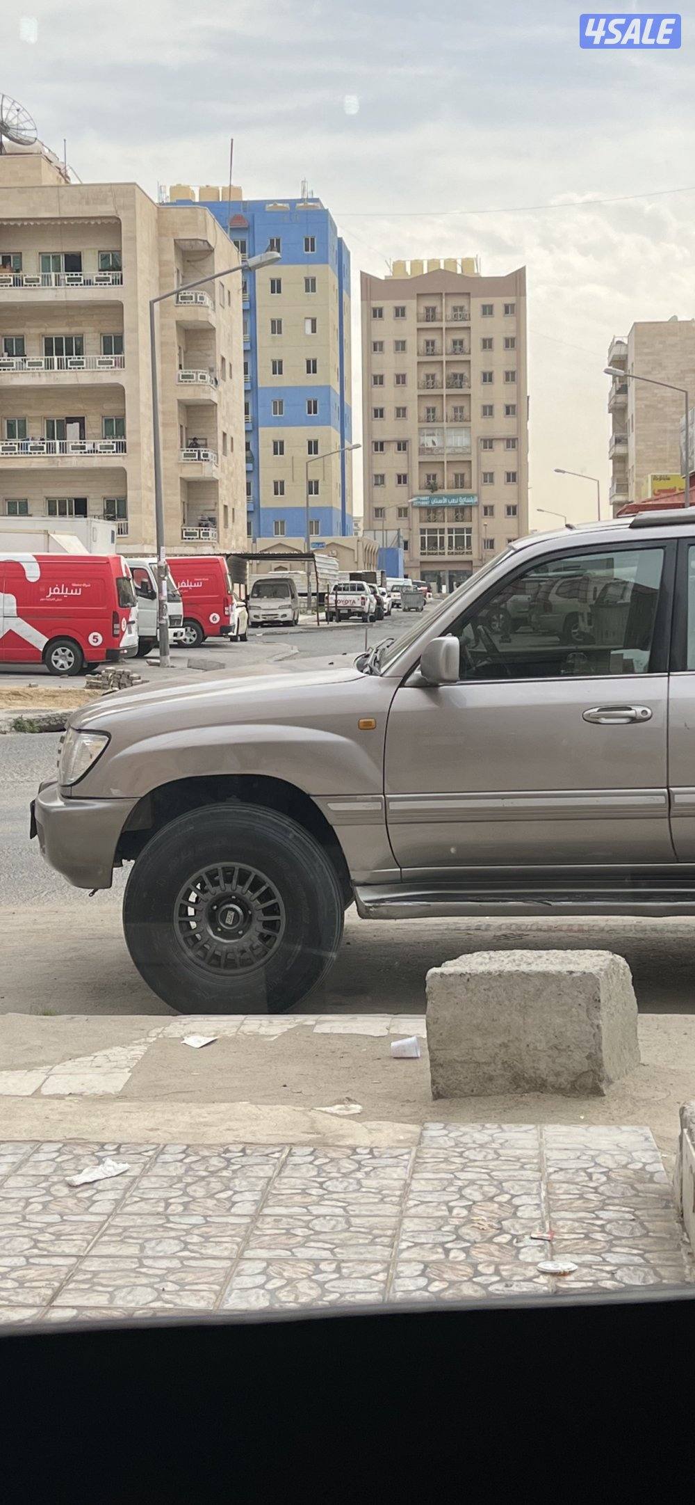 لاند كروزر9