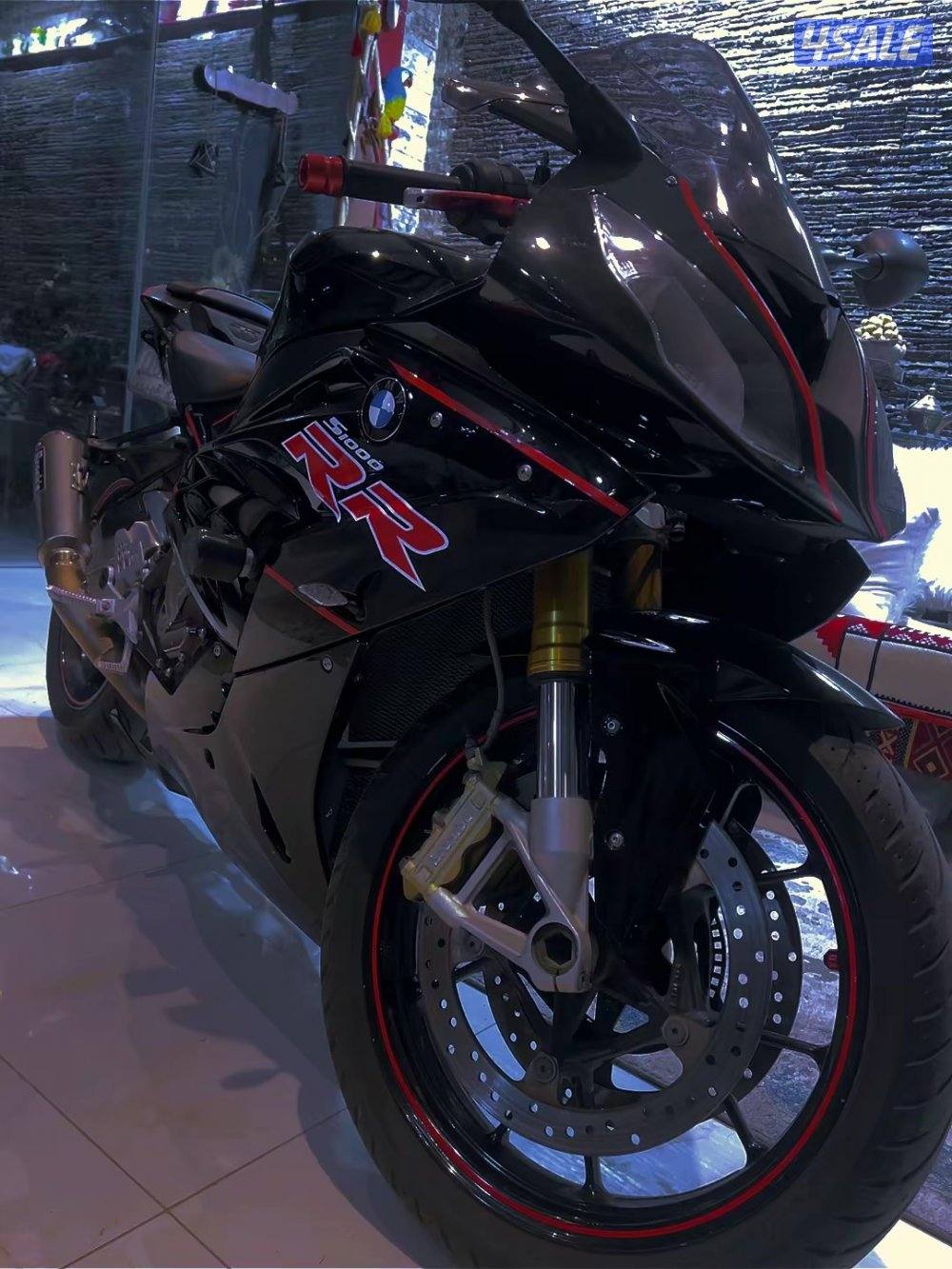 bmw hb4 1000rr مديل 2016 ماشي20000الف شفتر اب وداون ابي اس تركشن0
