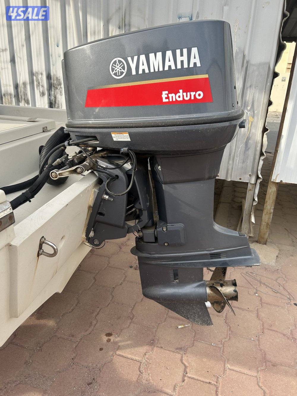 للبيع طراد قطري - ٢٣ قدم مكينه ياماها ١١٥-4