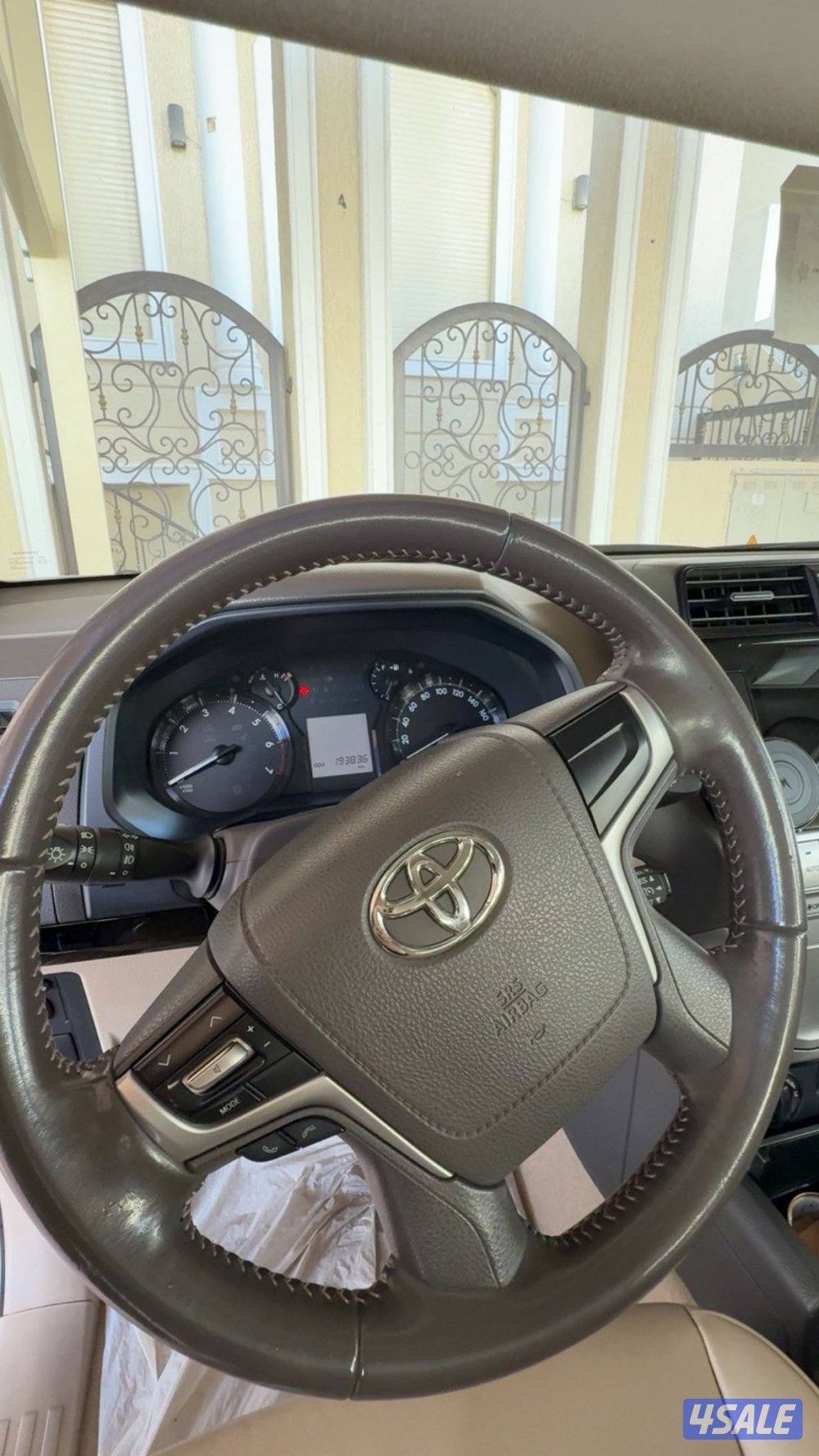 برادو موديل 2022 كامل المواصفات خالي من الحوادث شرط الفحص المالك الاول2