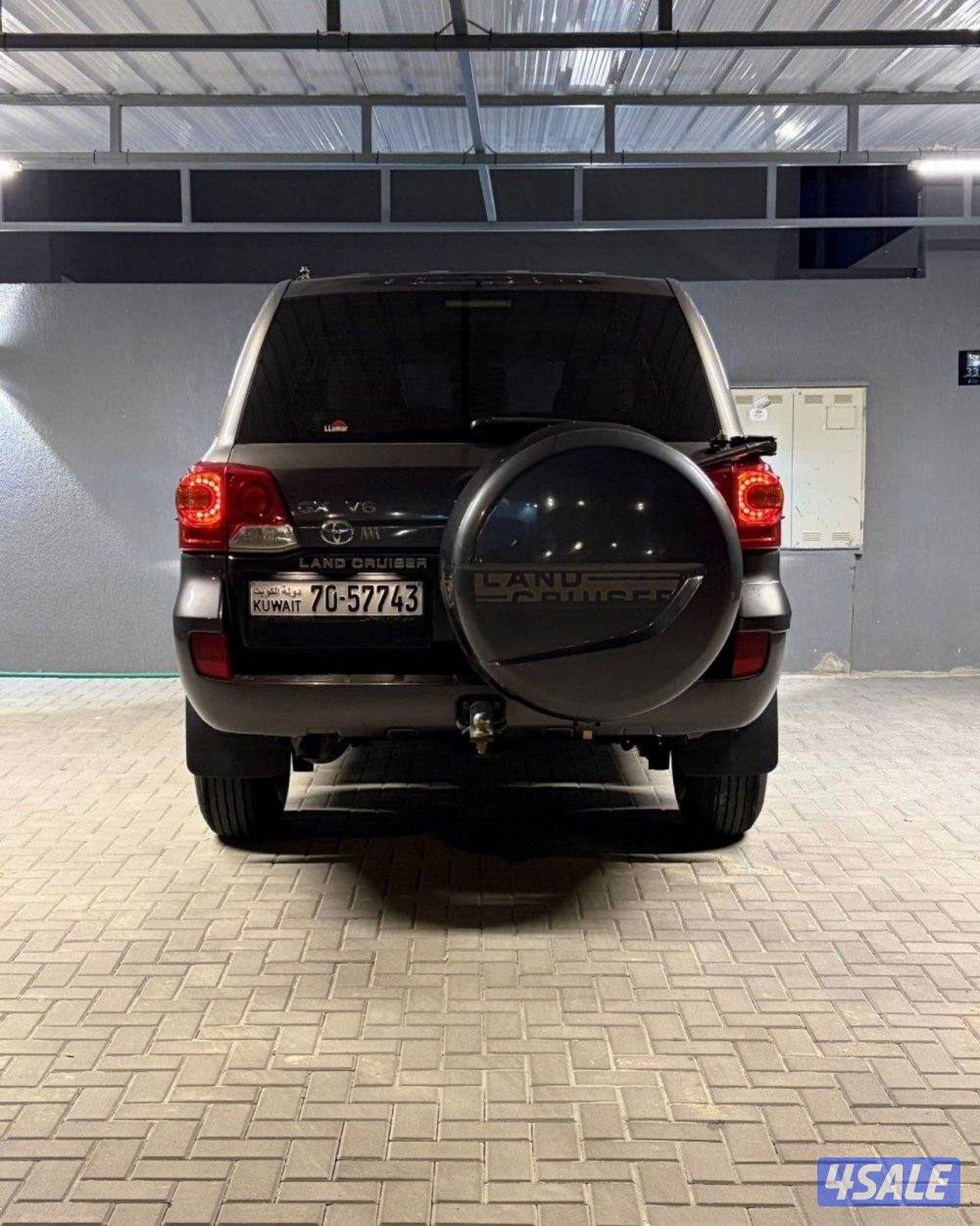 للبيع لاندكروز جي اكس 2013 وارد قطر شرط الفحص قير مكينه شاصي بدي قطعتن3