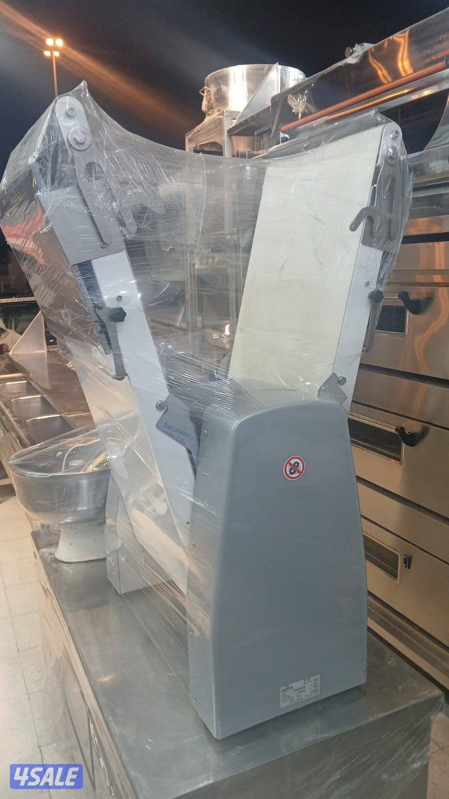 للبيع معدات حلويات ومخبوزات4