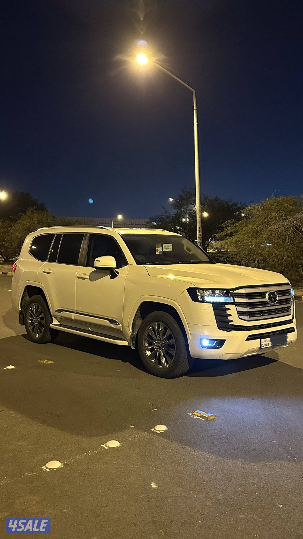 لاندكروزر 20241