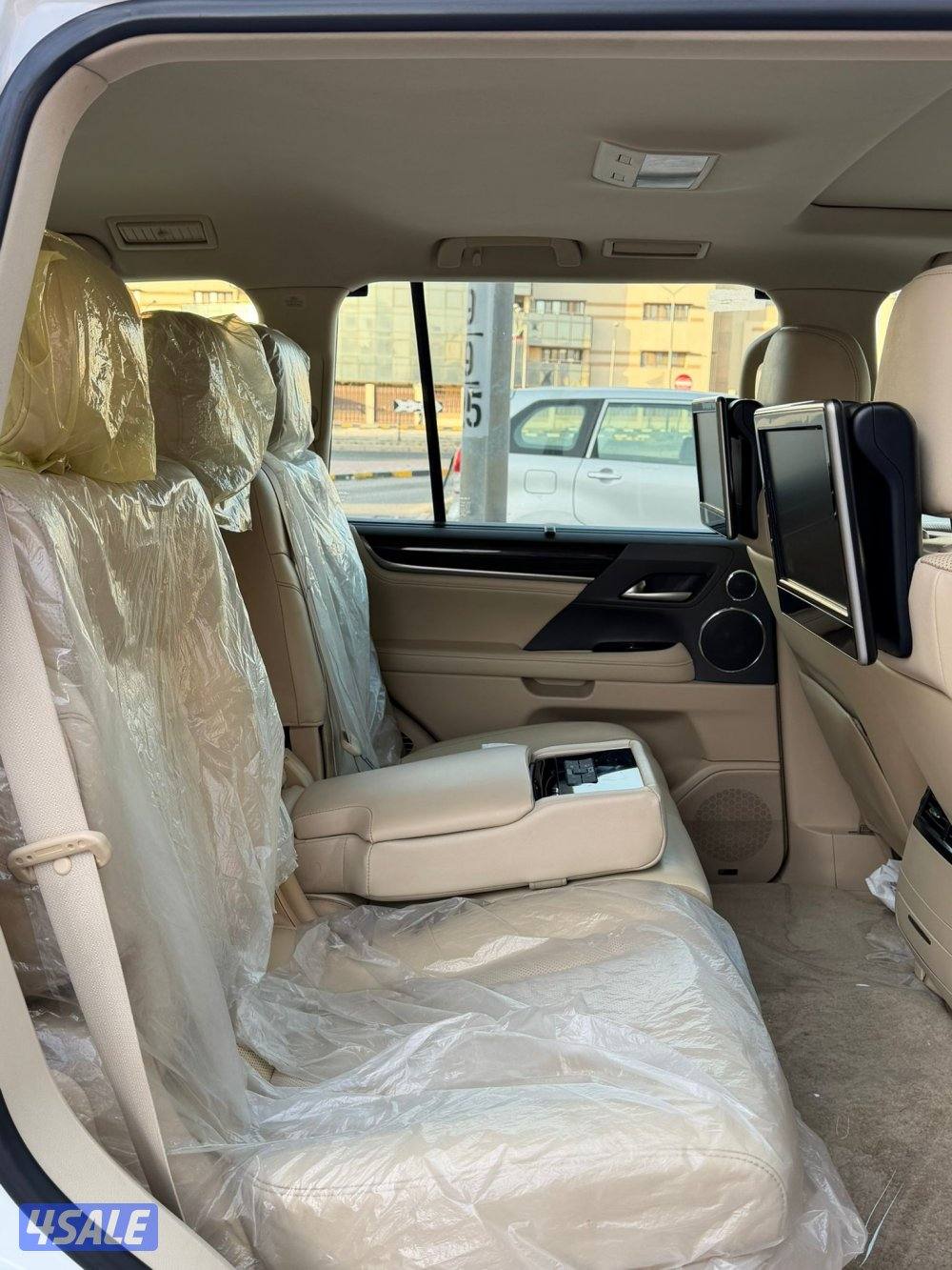 لكزس LX570 ٢٠١٧ وارد الخليج عداد ٢٨٠ ألف شرط الفحص صبغ وكاله كامل4