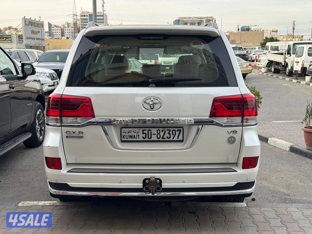 لاند كروز تورنق ٢٠٢١ الساير عداد١١٦ ألف شرط الفحص صبغ وكاله ماعدا قطعه1