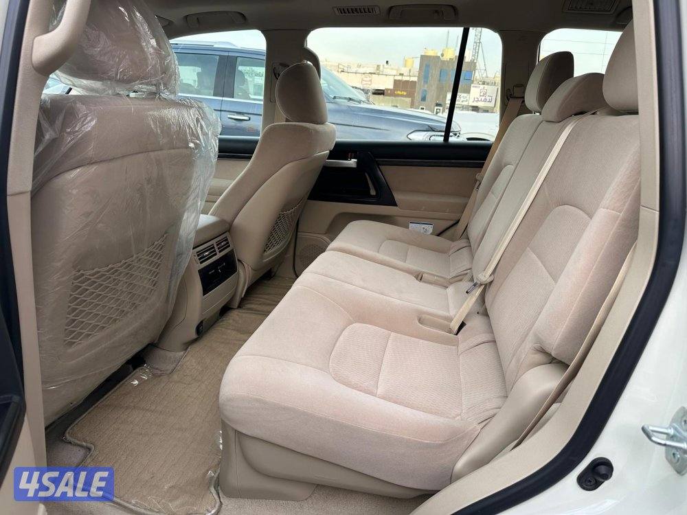 لاند كروز تورنق ٢٠٢١ الساير عداد١١٦ ألف شرط الفحص صبغ وكاله ماعدا قطعه7