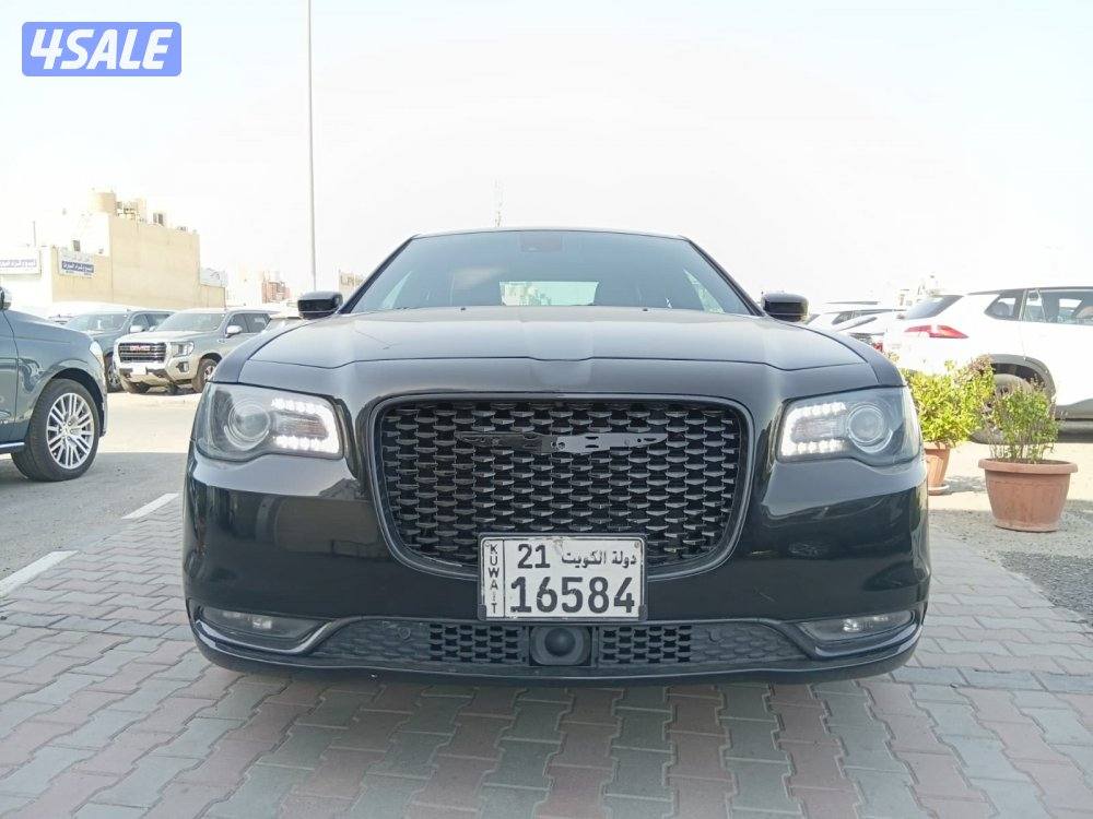 كرايزلر S300 موديل ٢٠٢١ وارد الوكاله عداد ١١٠ ألف شرط الفحص قير مكينه3