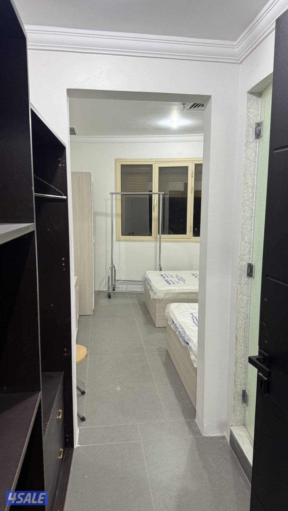 شقة مفروشة بالكامل ٤ غرف 6 حمام ومطبخ وصالة وغرفة تخزين3