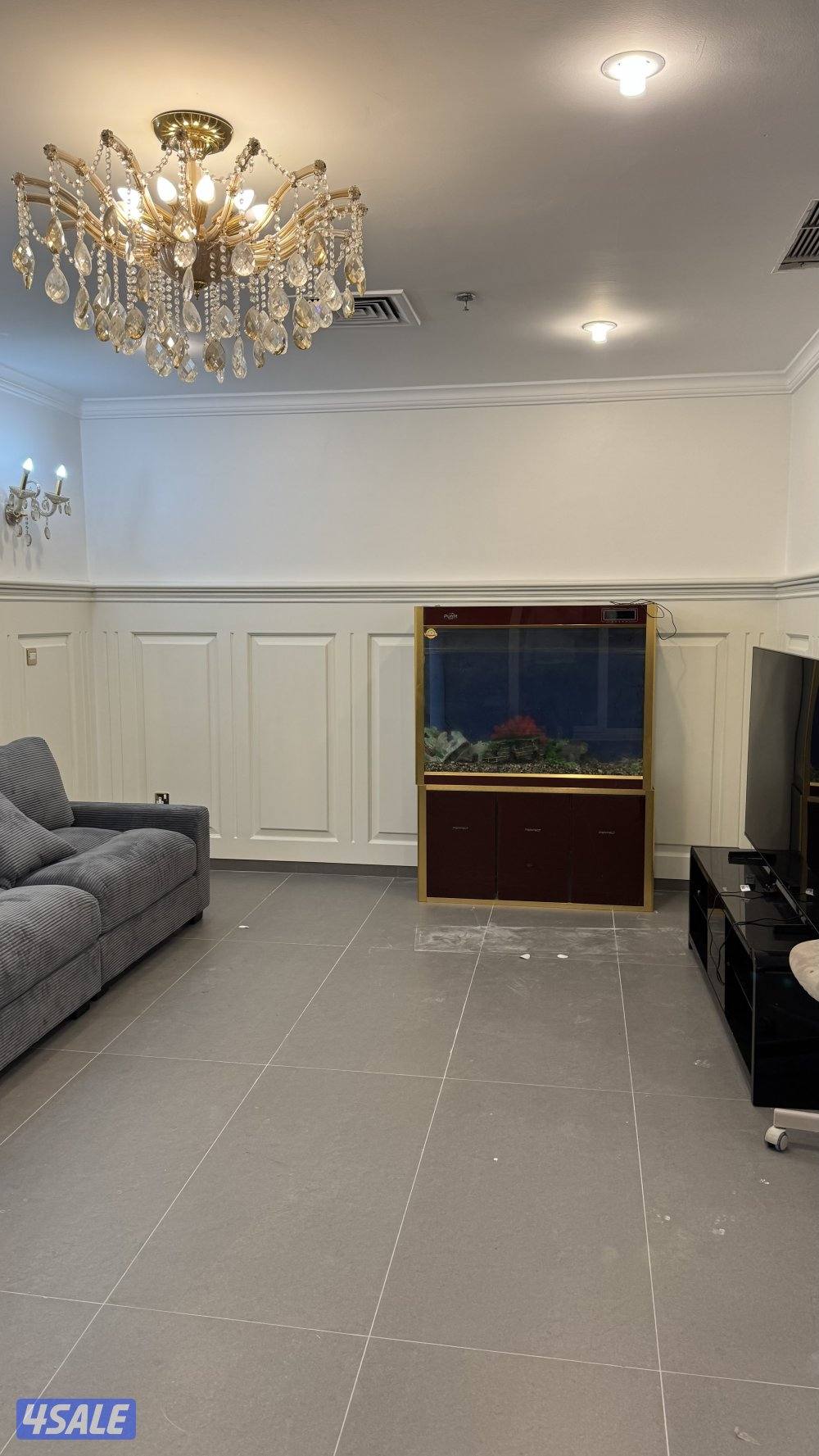 شقة مفروشة بالكامل ٤ غرف 6 حمام ومطبخ وصالة وغرفة تخزين5