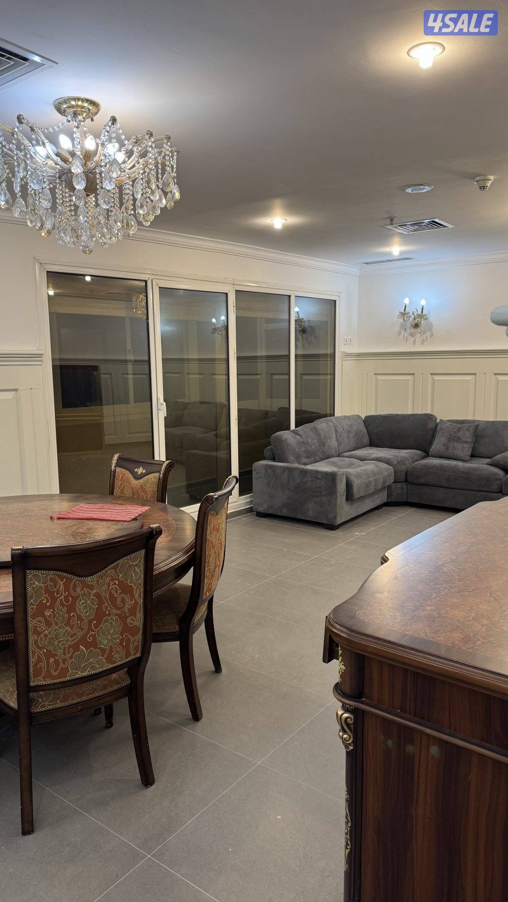 شقة مفروشة بالكامل ٤ غرف 6 حمام ومطبخ وصالة وغرفة تخزين6