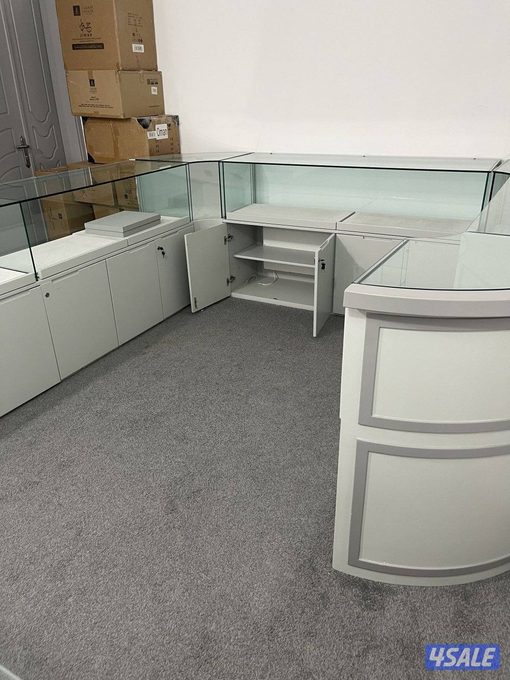 للبيع بوث للمجوهرات4