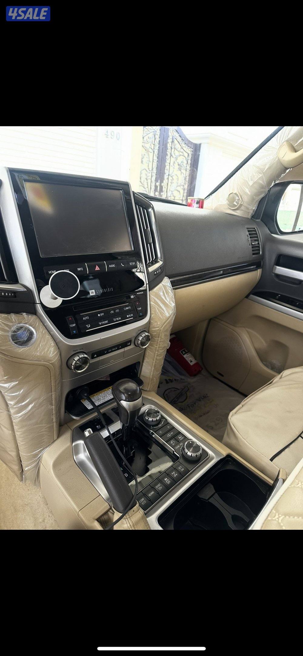 لاند كروزرV.XS4