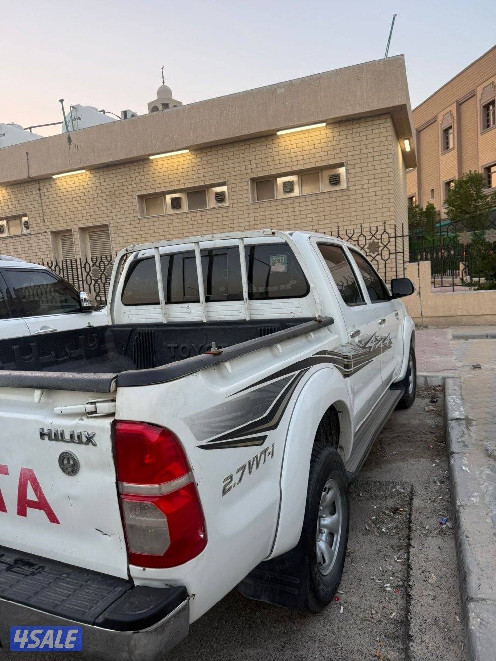 للبيع هايلكس 20135