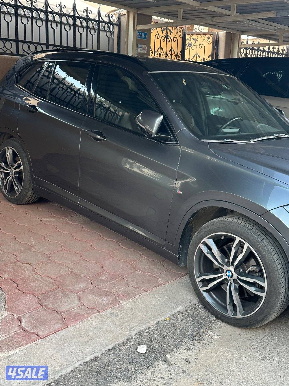 BMW X1 موديل 2019 السياره بحالة ممتازة صبغ الوكاله3