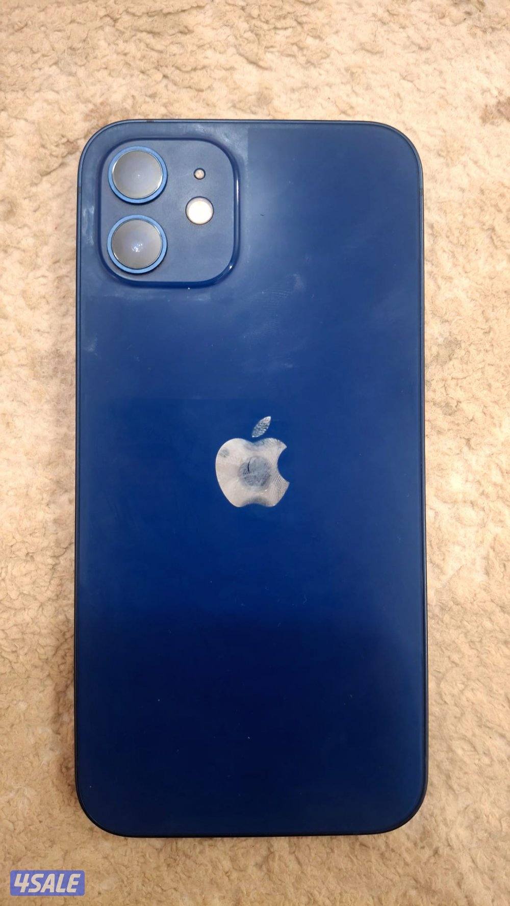 ايفون 12 ازرق مستعمل 128 قيقا مع كرتون مو مبدل شي0