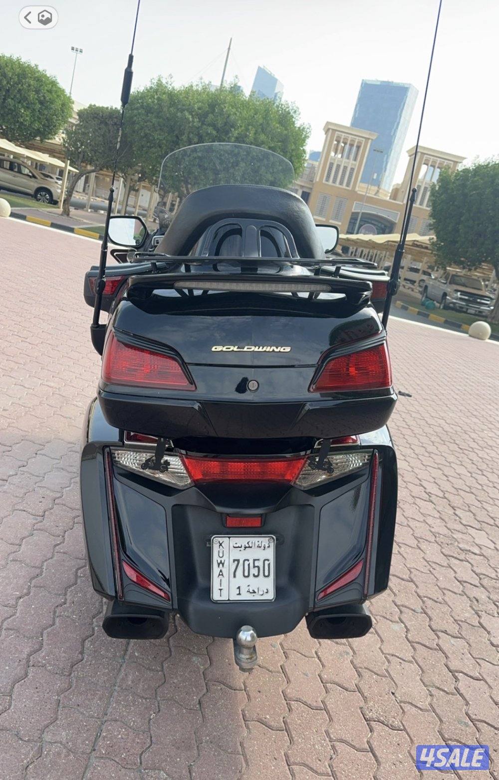 للبيع هوندا F6b محول قولد وينج فل اكسسورات سي بي فوت رست سناده ضهر1