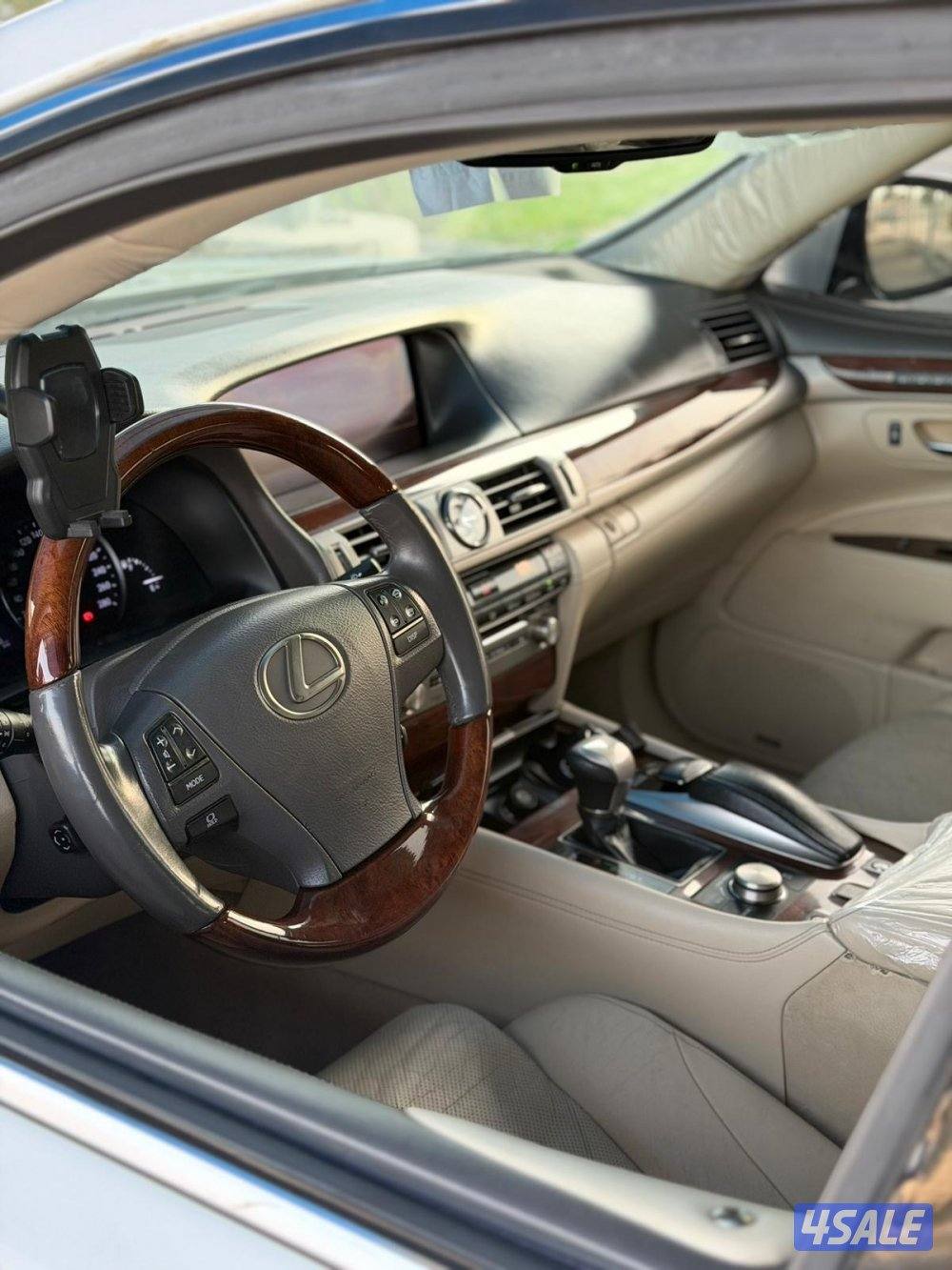 لكزس LS460/ 2013 سيرفس منتظم4