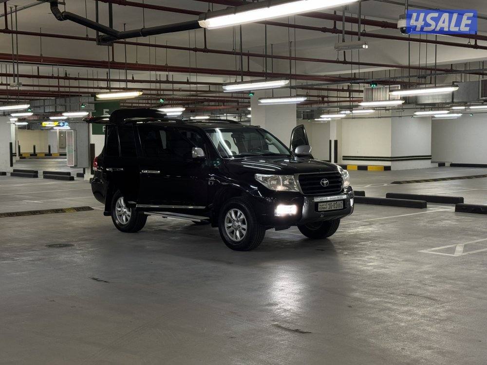 للبيع لاند كروزر GXR مديل 2011 شرط الفحص بالكامل في قطعه فقط1