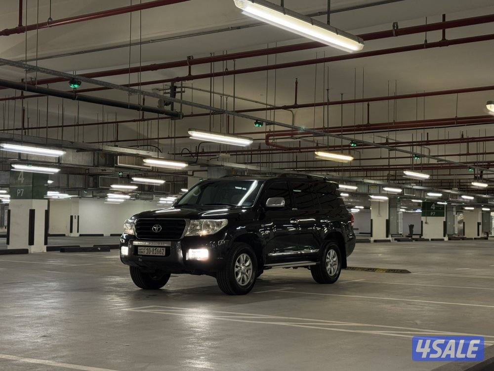 للبيع لاند كروزر GXR مديل 2011 شرط الفحص بالكامل في قطعه فقط5