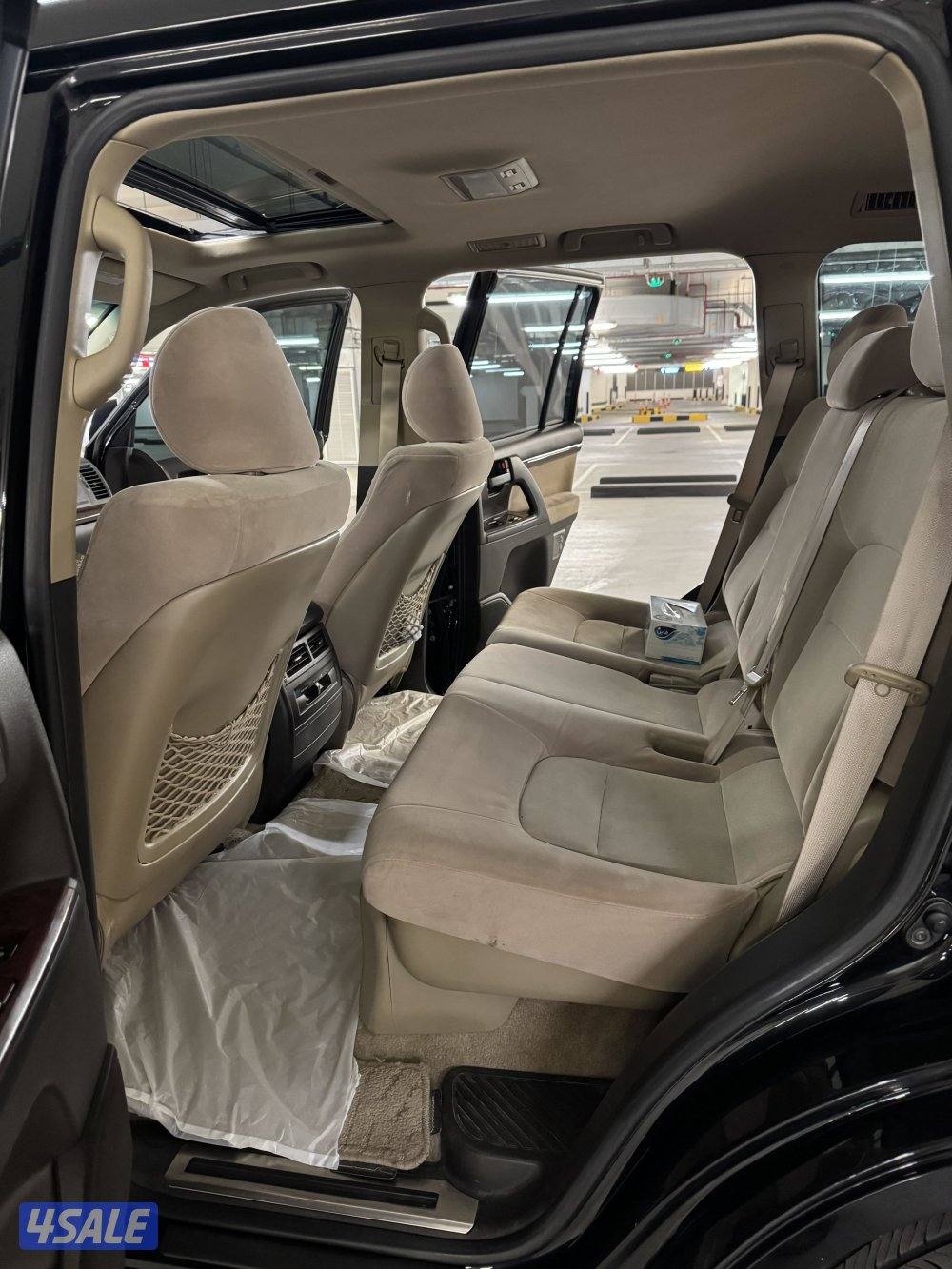 للبيع لاند كروزر GXR مديل 2011 شرط الفحص بالكامل في قطعه فقط9