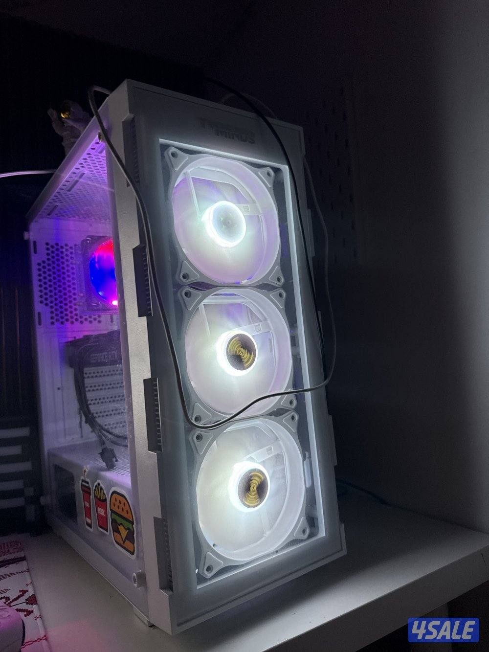 للبيع بي سي قيمنق استعمال شهور1