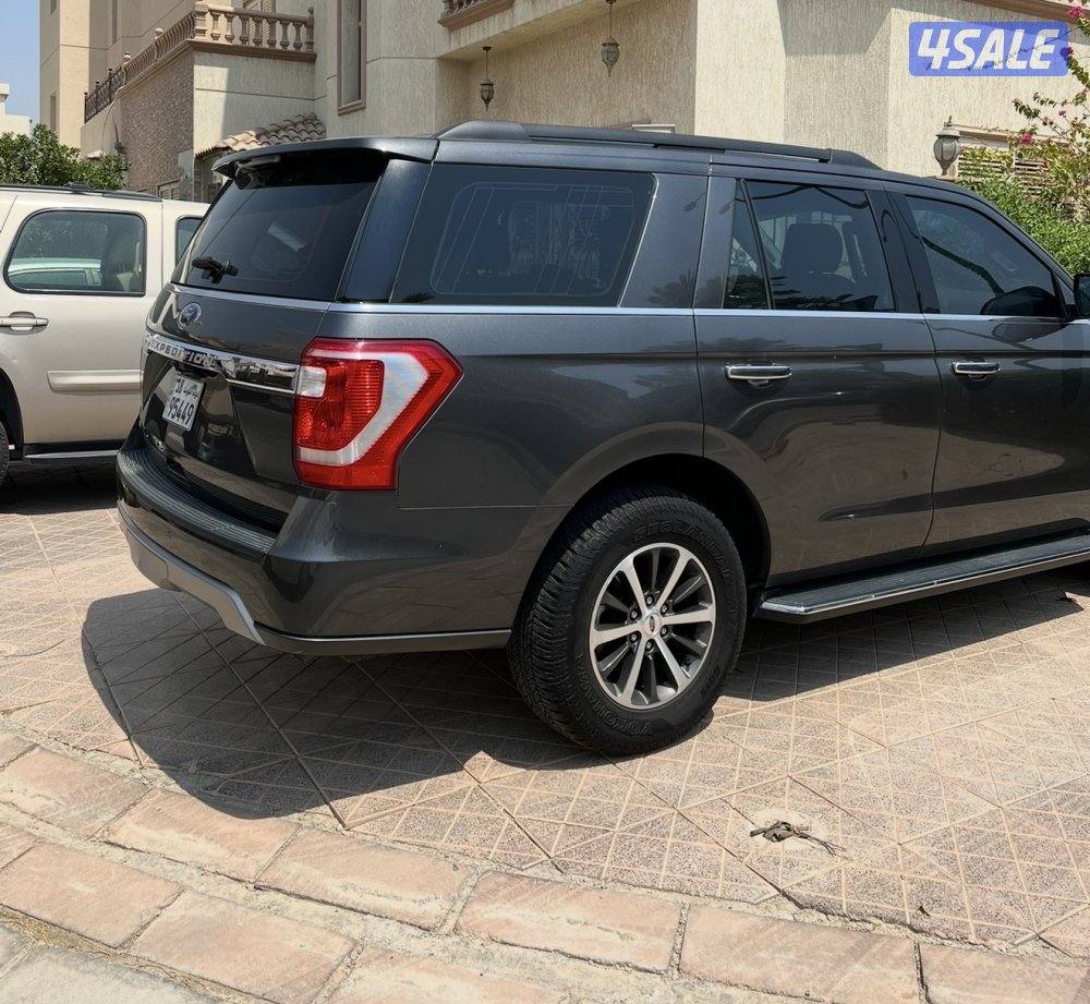 للبيع فورد اكسبيدشن موديل 2018 طلع من الوكاله نهاية 2020 مالك اول0
