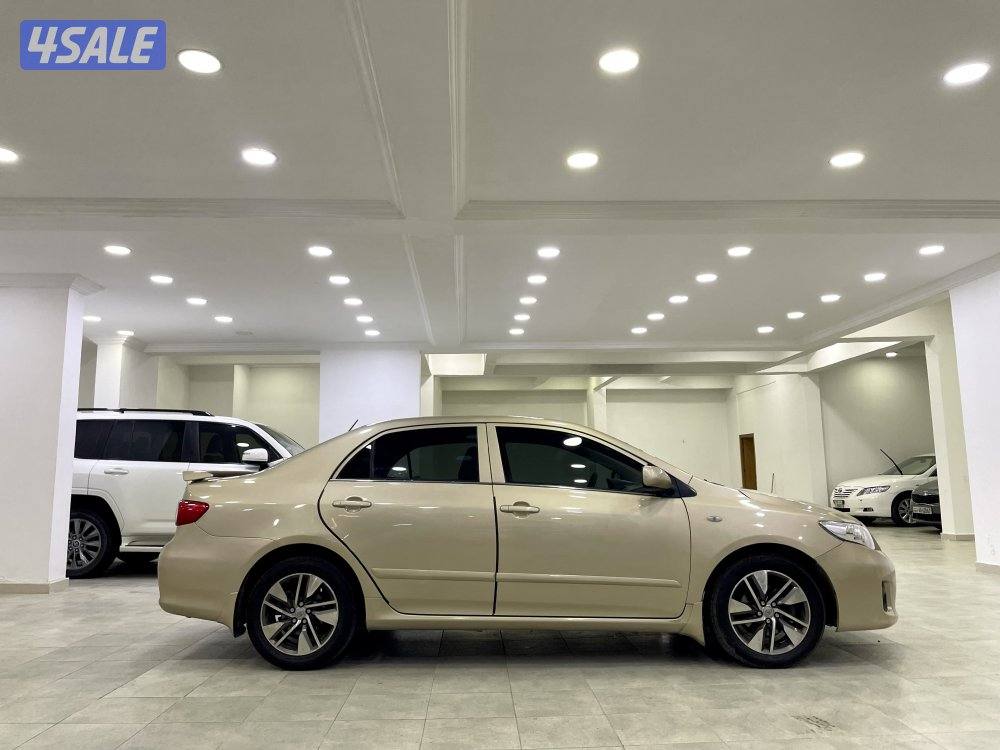 تويوتا كورولا 2013 بحالة ممتازة1