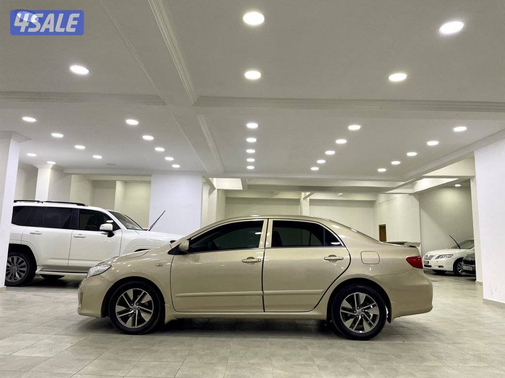 تويوتا كورولا 2013 بحالة ممتازة3