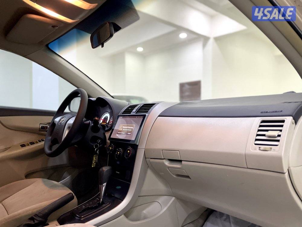 تويوتا كورولا 2013 بحالة ممتازة9