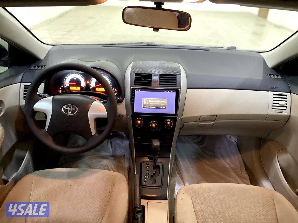 تويوتا كورولا 2013 بحالة ممتازة12