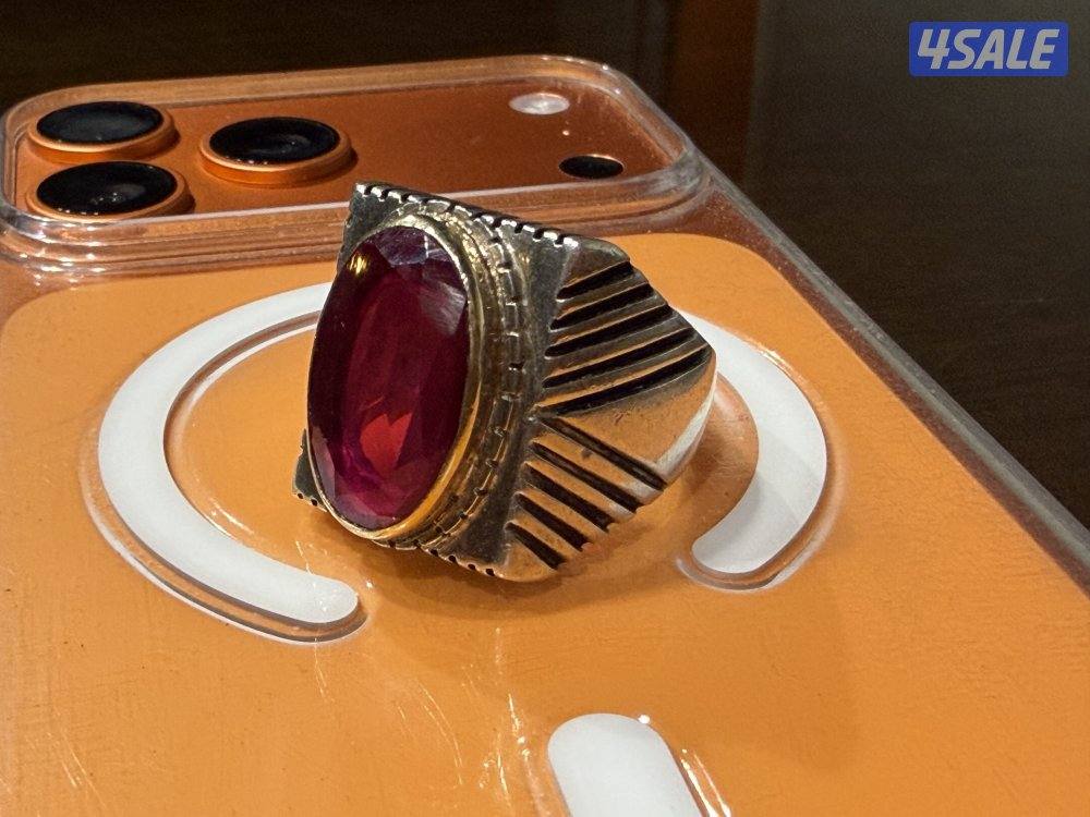 للبيع خاتم ياقوت برواز ذهب فضه ثقيله حجم راهي السعر 2500