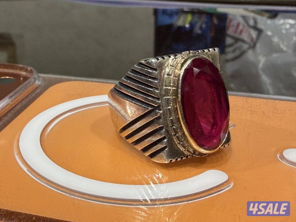 للبيع خاتم ياقوت برواز ذهب فضه ثقيله حجم راهي السعر 2502