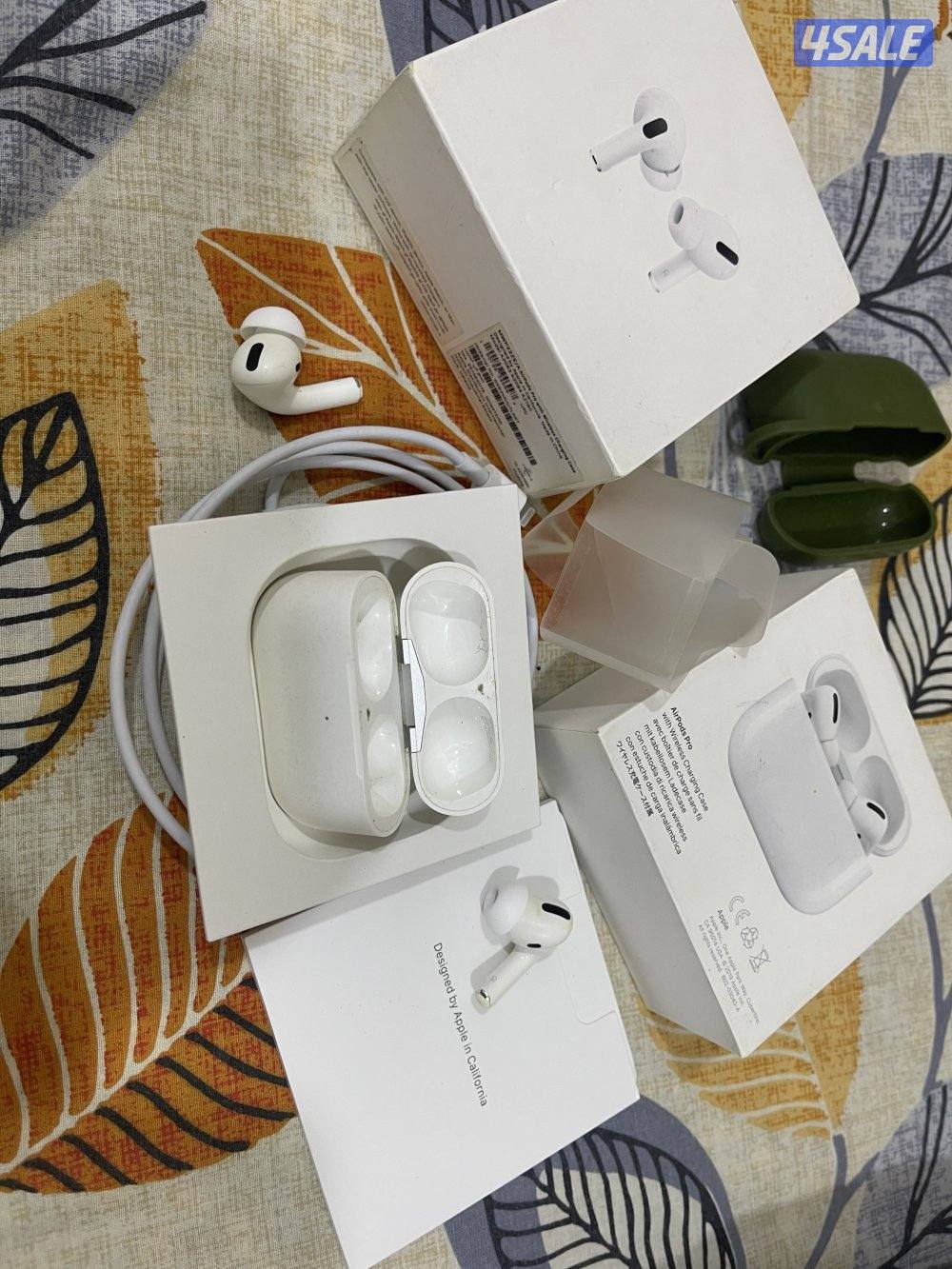 سماعة أبل ايربود برو 1 نظيفة وشغالة تمام مع الكفر والكرتون والواير0