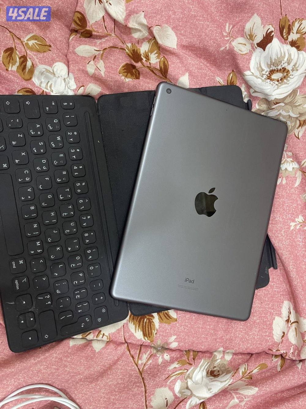 ايباد ابل 8 الثامن 32 قيقا نظيف مع كيبورد ابل اصلي0
