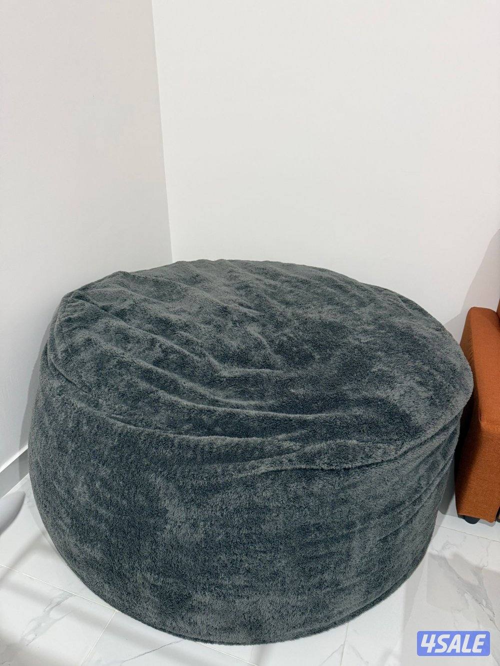 كرسي بين باج بحالة ممتازة مقاس ١.٤ متر مريح جدا و مناسب للاسترخاء2