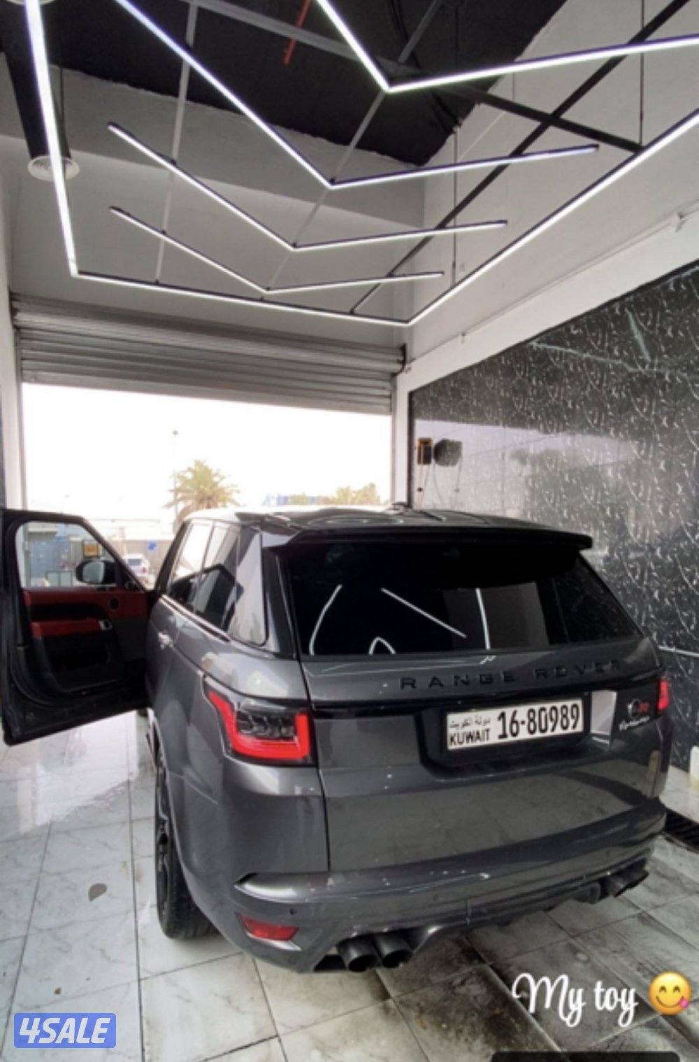 للبيع رنج روفر سبورت V8 سوبر شارج داخليه نضيفه جدا اللون احمر3