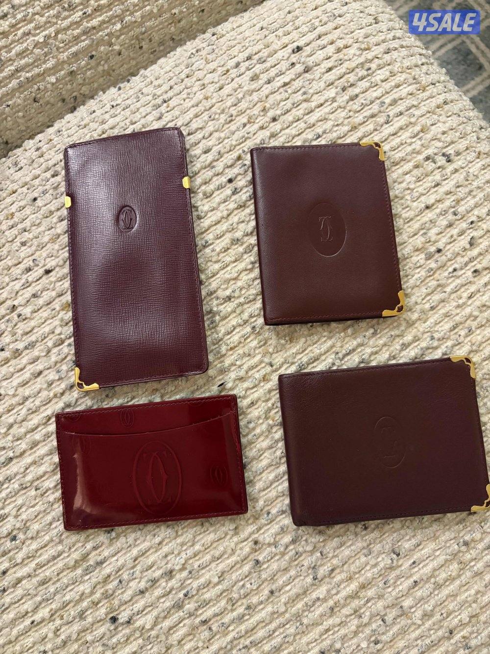 للبيع مجموعه اصلي  كارتير جلديات مستعملين0